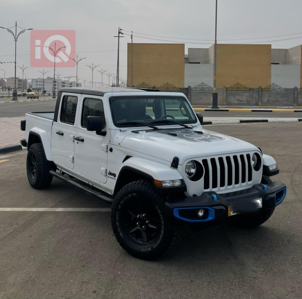 جيب جلاديتور